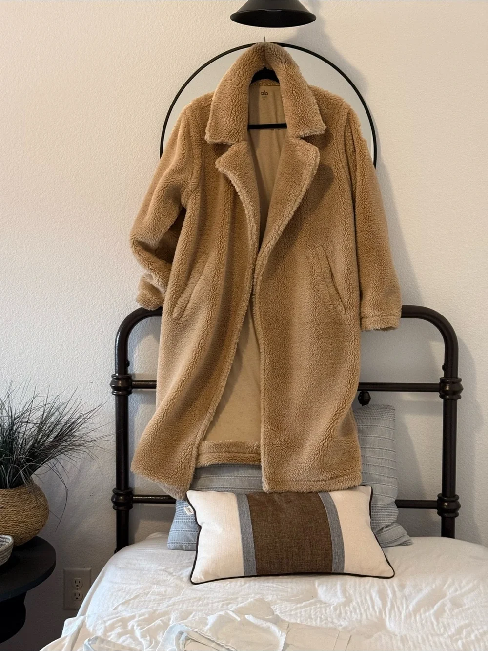 ALO Yoga Foxy Sherpa Long Teddy Coat in Camel